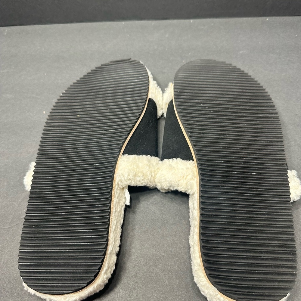 REVITALIGN Black and White Plush Slide Slippers size 12 brand new with out box - Picture 8 of 8
